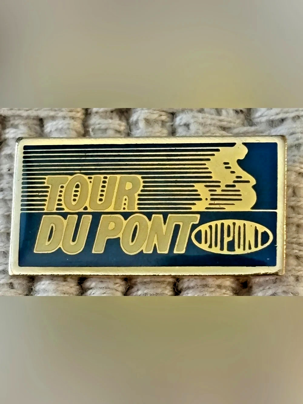 TOUR DUPONT Vintage 80s-90s Delaware Mid-Atlantic Bike Race Lapel Pin